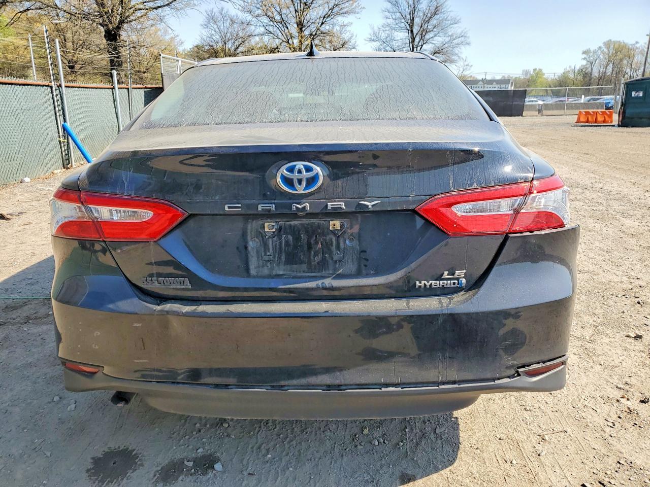 2019 Toyota Camry Le - Image 6