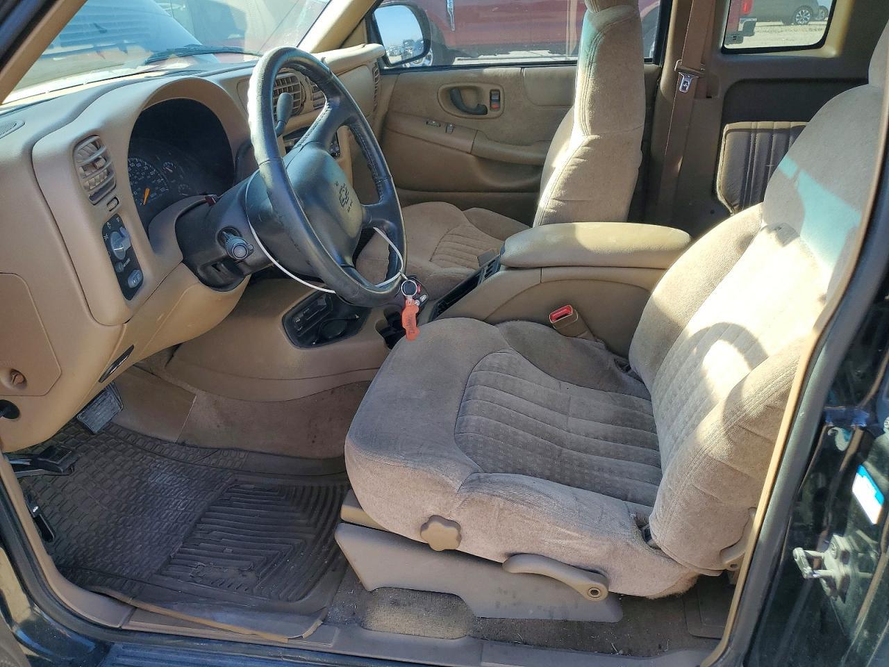 2000 Chevrolet S Truck S10 - Image 7