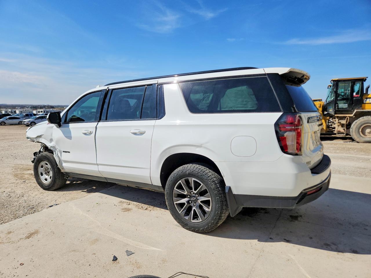2021 Chevrolet Suburban K1500 Z71 - Фото 2