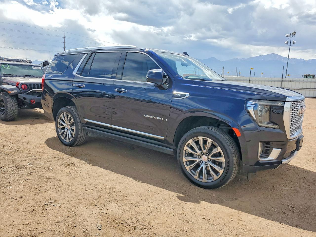 2021 GMC Yukon Denali - Фото 4