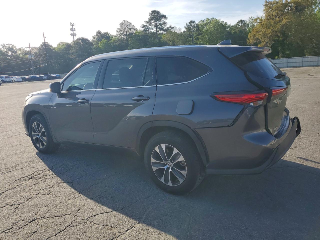 2021 Toyota Highlander Xle - Фото 2