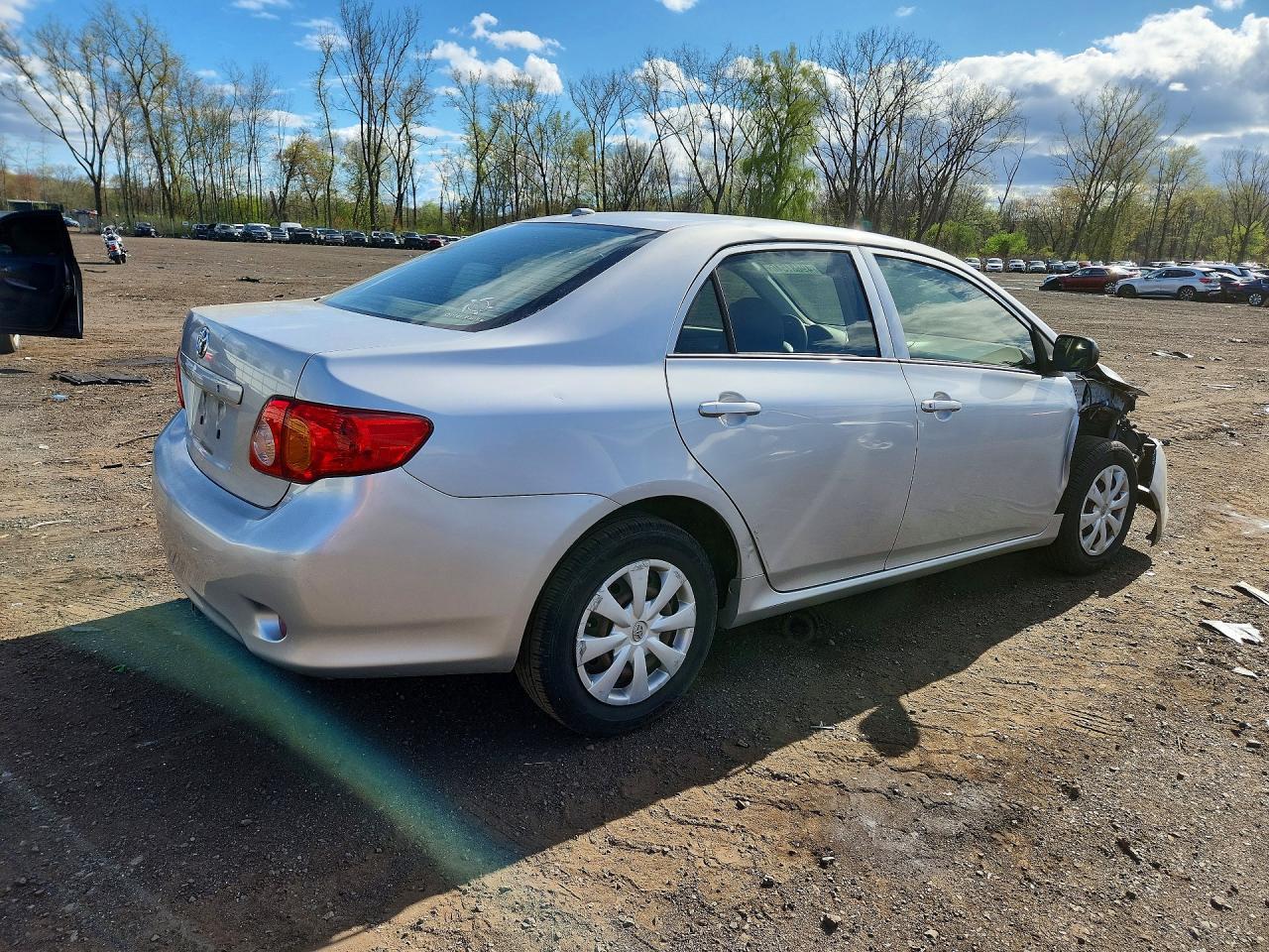 2009 Toyota Corolla Base - Фото 3
