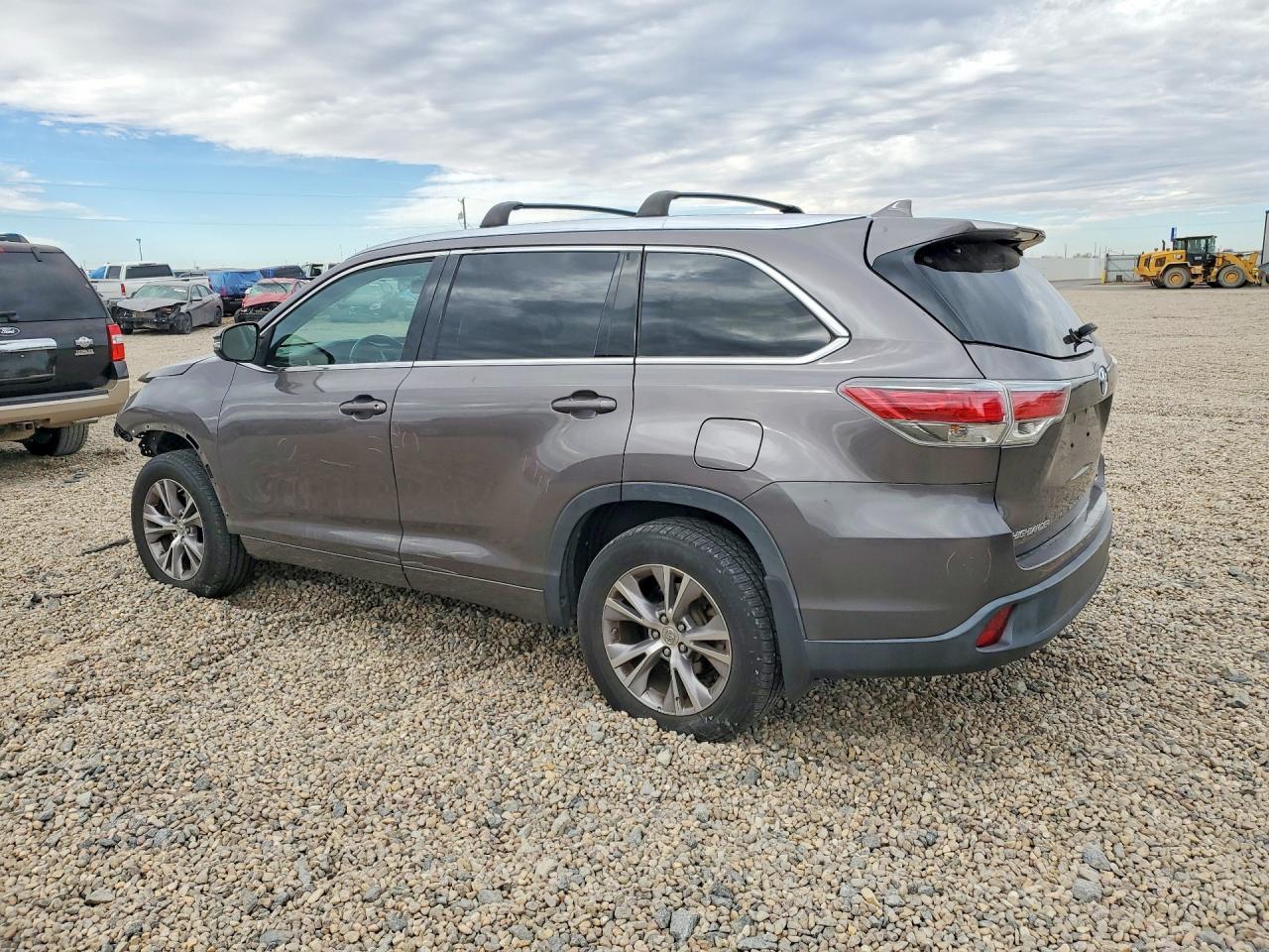 2015 Toyota Highlander Xle - Фото 2