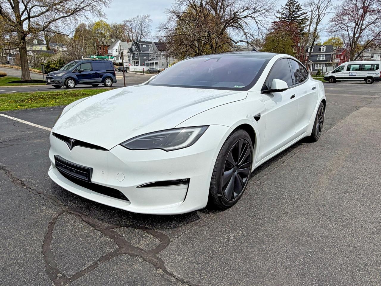 2022 Tesla Model S - Image 2