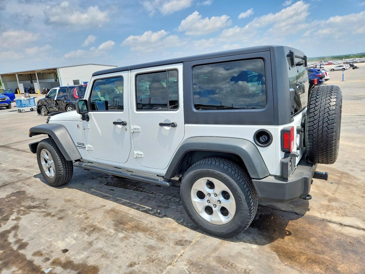 2015 Jeep Wrangler Unlimited Sport - Фото 2