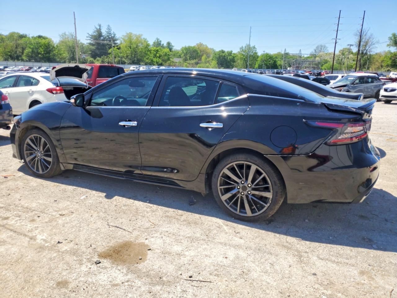 2019 Nissan Maxima Platinum - Image 2