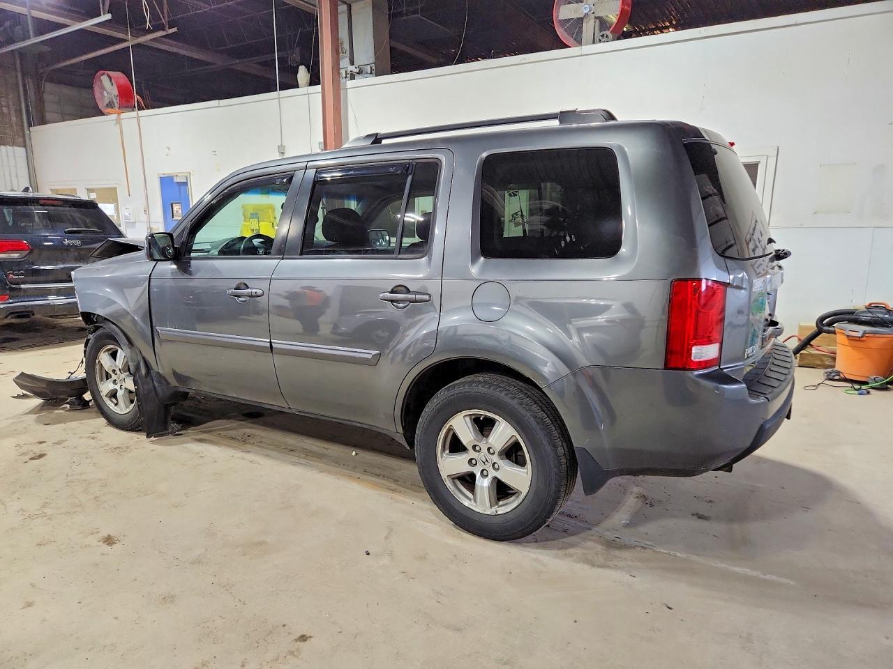 2010 Honda Pilot Ex - Image 2