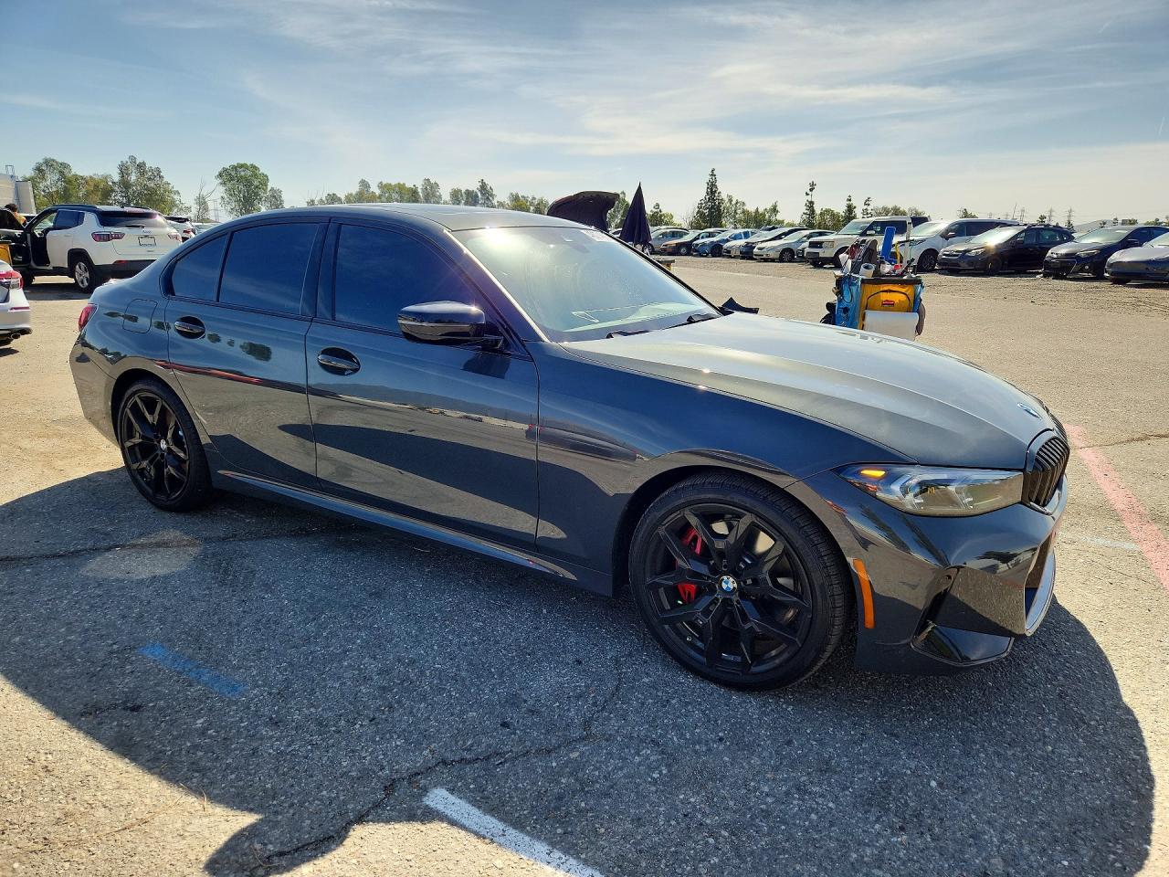 2026 BMW 330I - Фото 4
