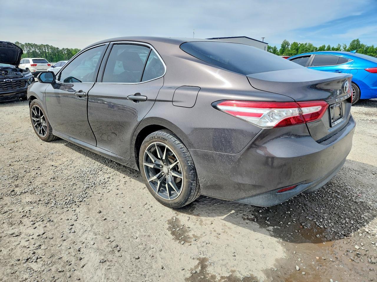 2018 Toyota Camry Xle - Image 2