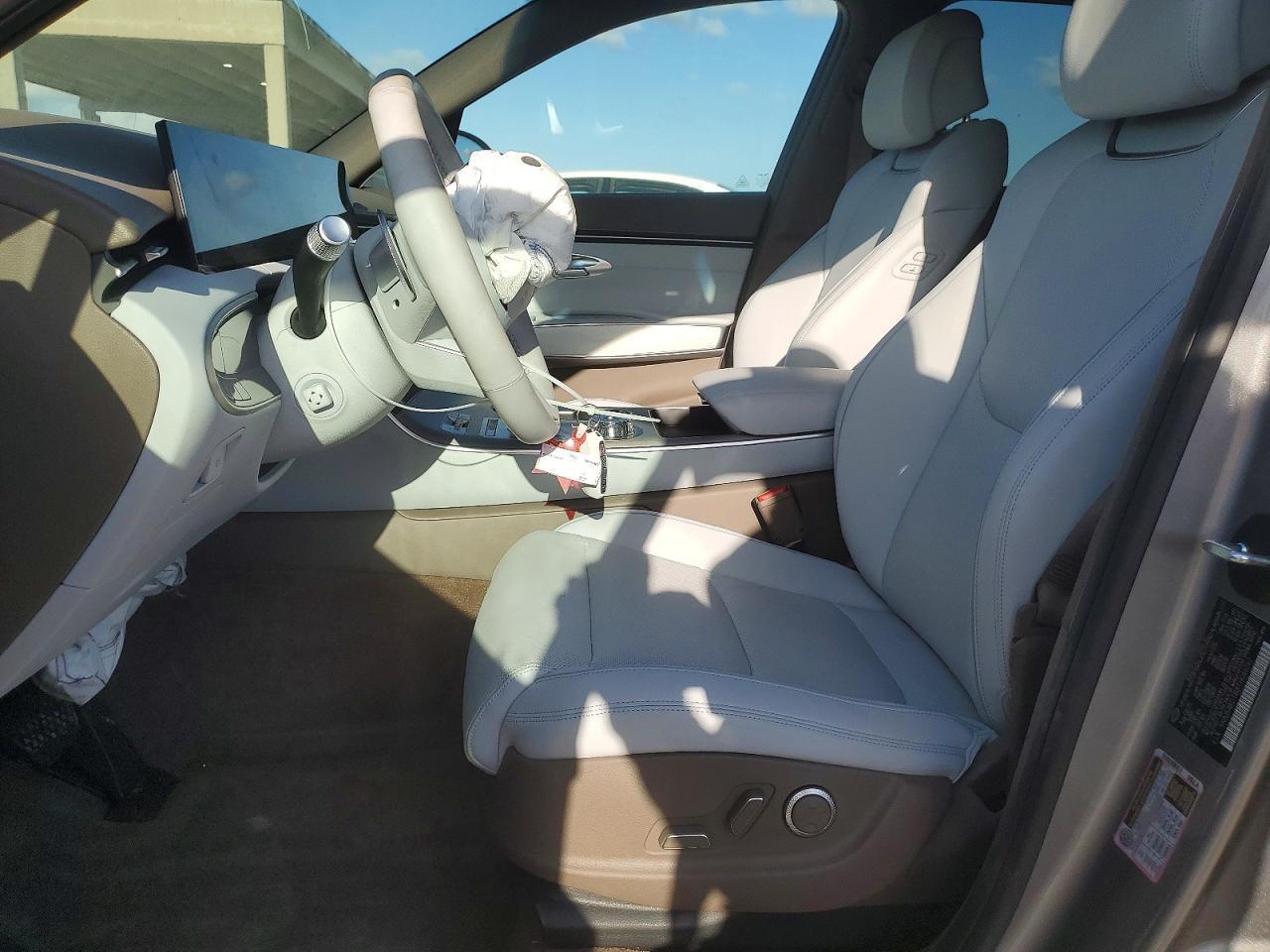 2026 Genesis Gv70 Advanced - Image 7