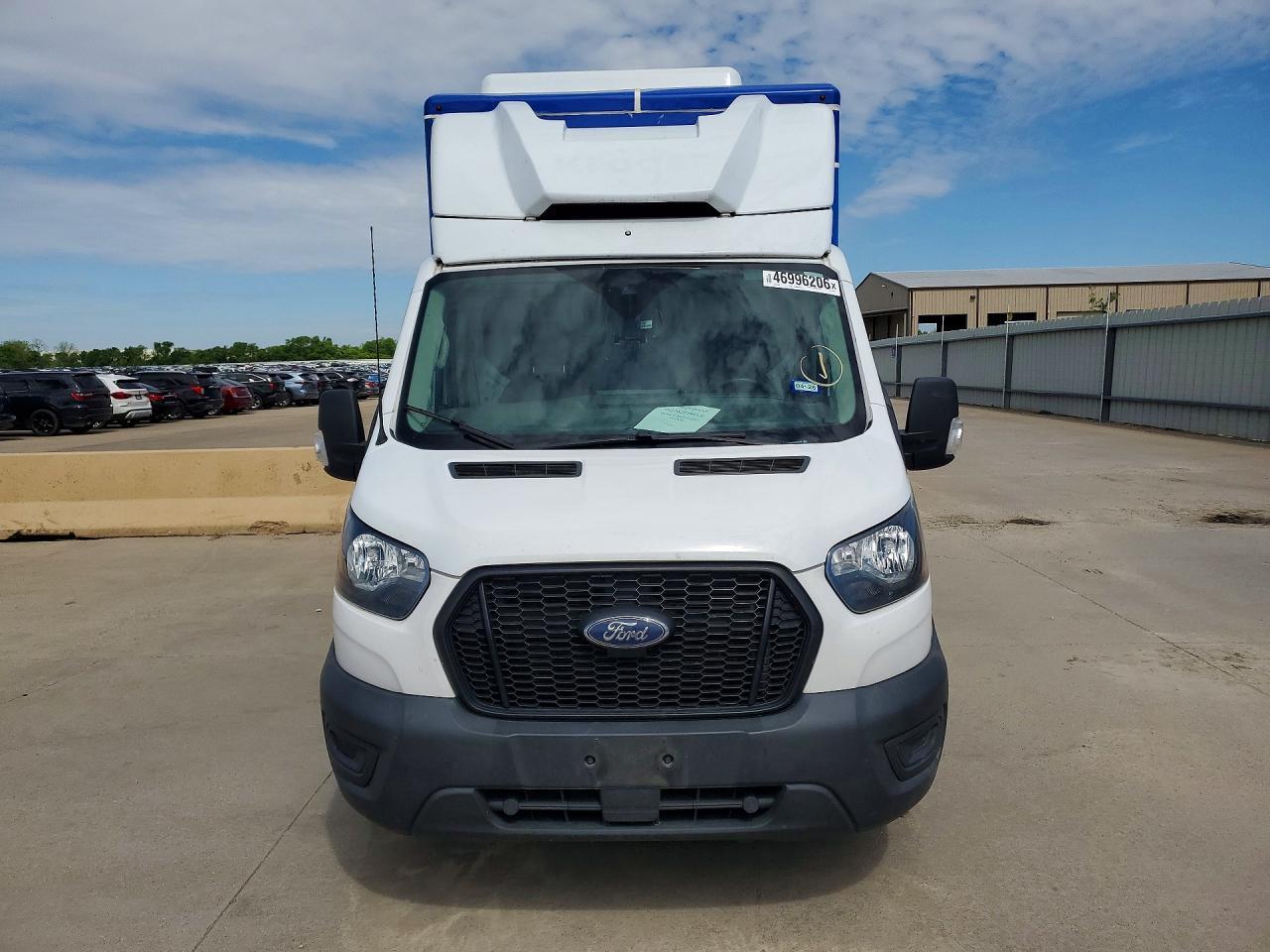2022 Ford Transit Delivery Truck - Фото 5