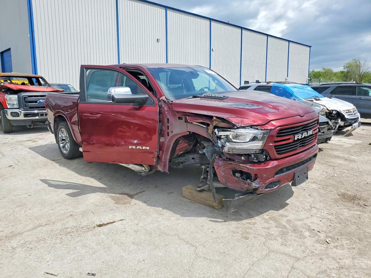 2019 Ram 1500 Laramie - Фото 4
