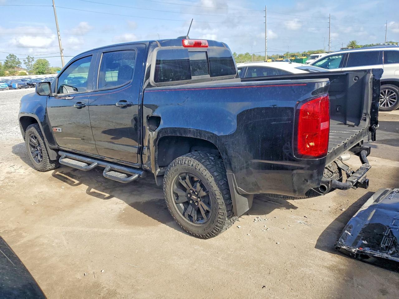 2022 Chevrolet Colorado Z71 - Image 2