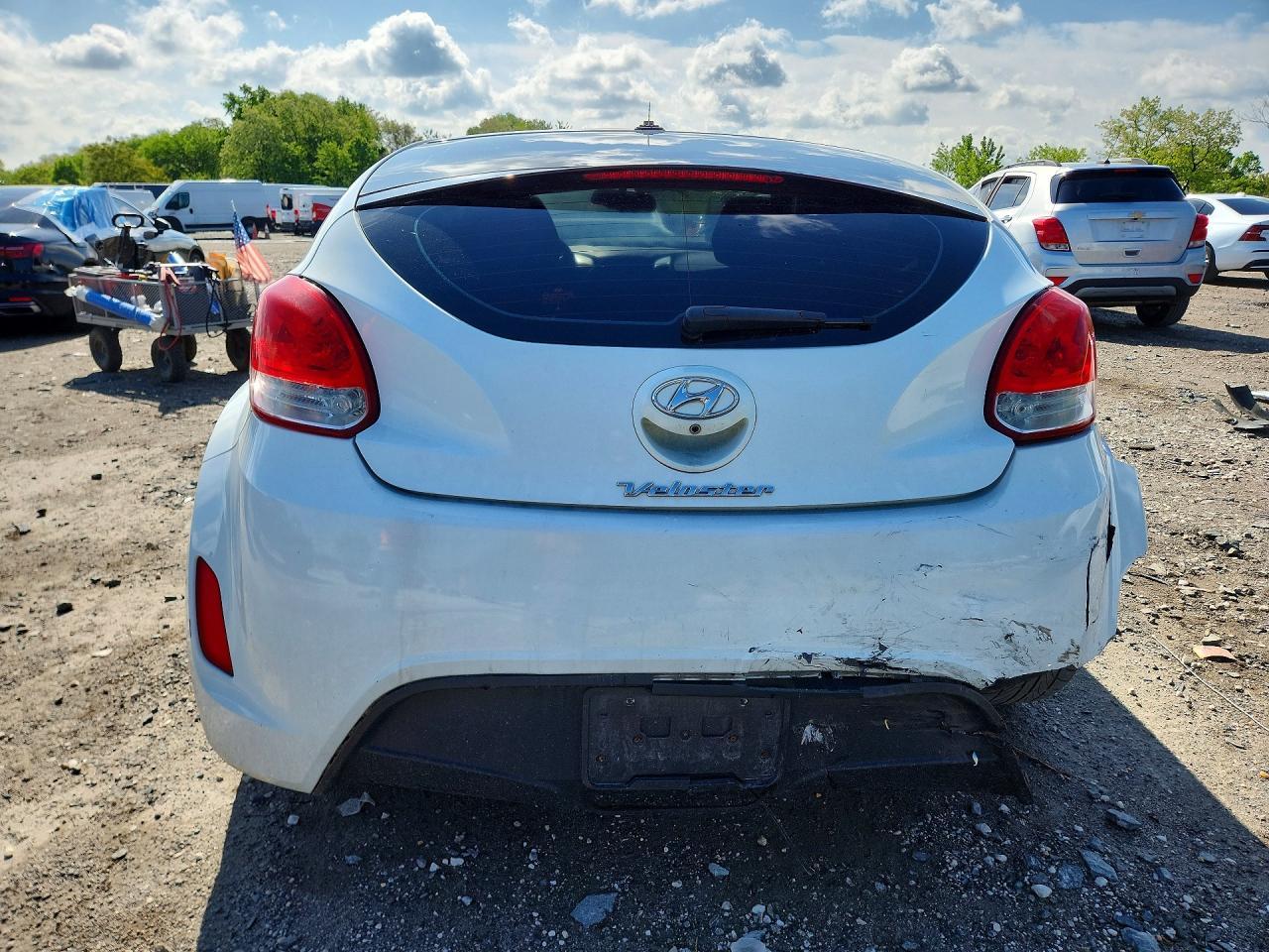 2014 Hyundai Veloster Base - Фото 6