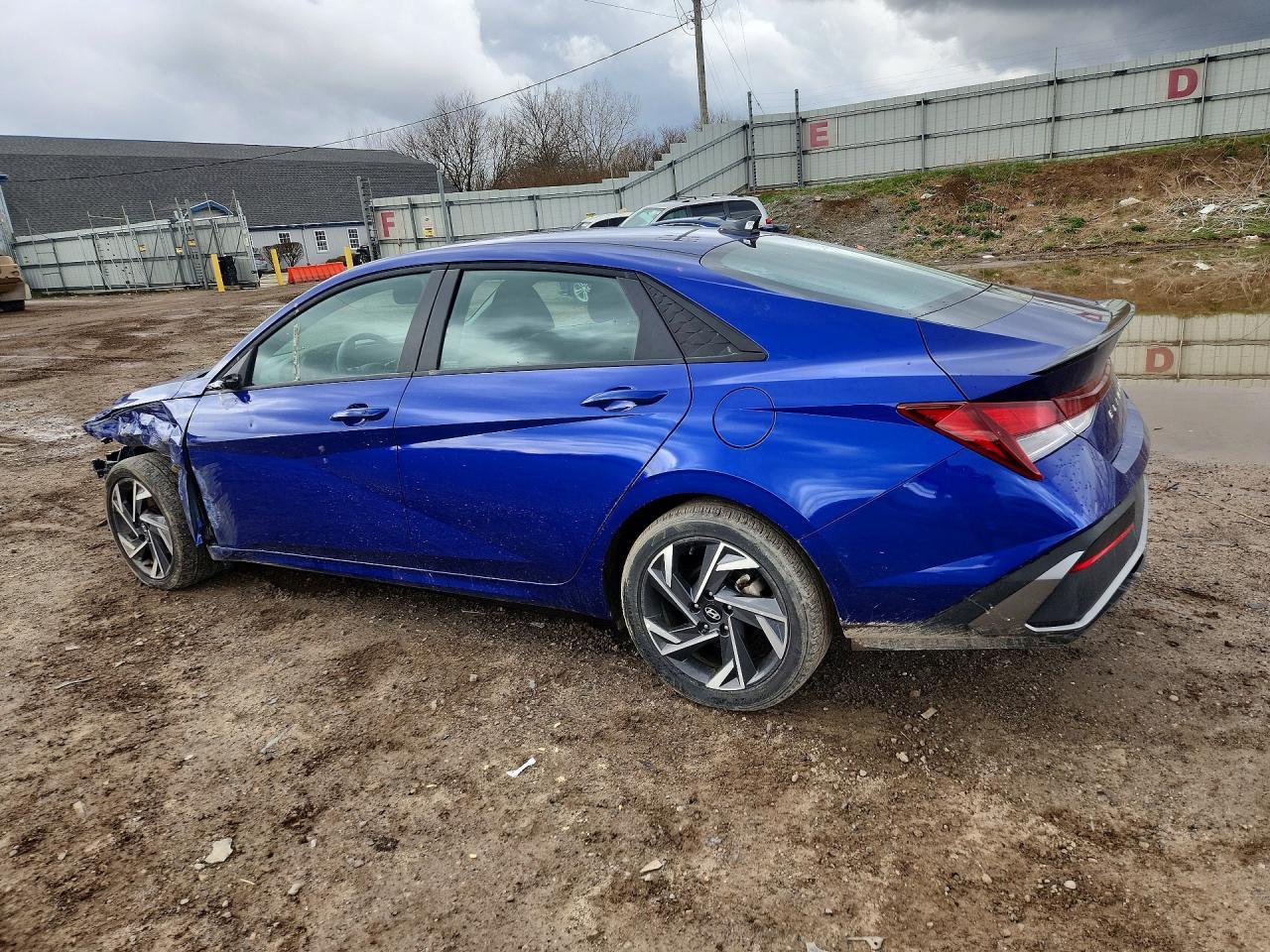 2025 Hyundai Elantra Sel Sport - Фото 2