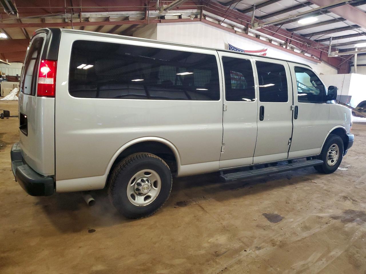 2021 Chevrolet Express G3500 Ls 6.6L V-8 Passenger - Image 3
