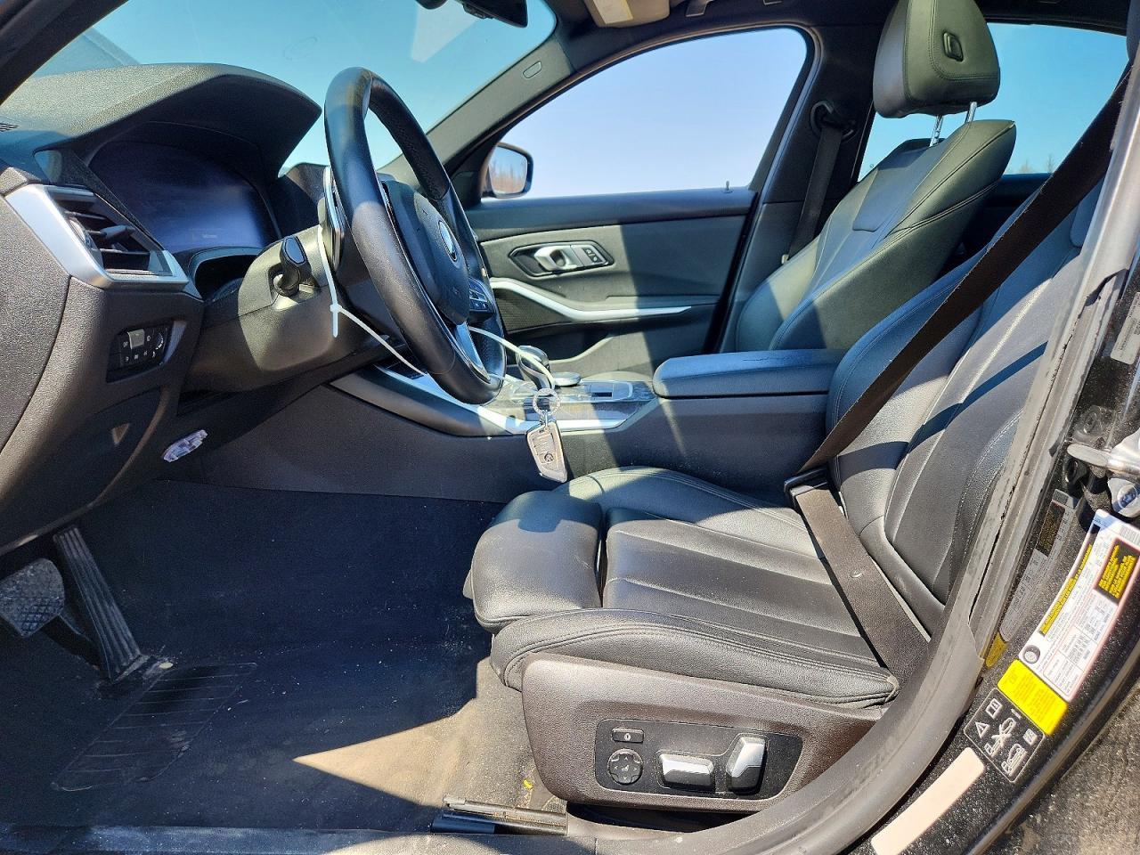 2020 BMW 330Xi - Image 7