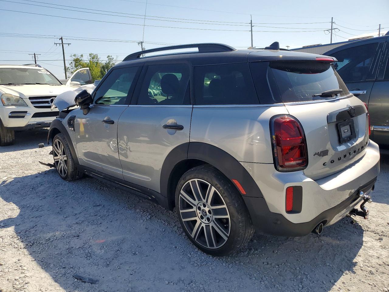 2024 Mini Cooper S Countryman - Image 2