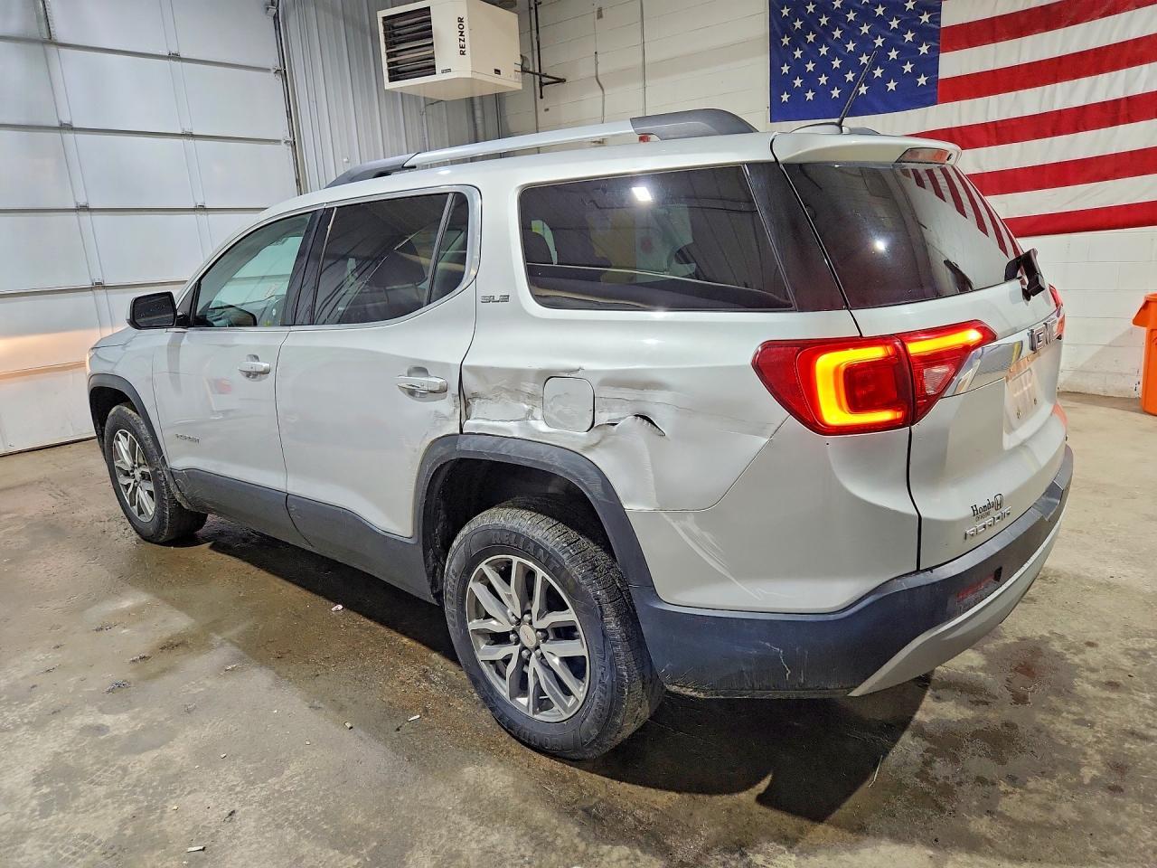 2018 GMC Acadia Sle - Image 2