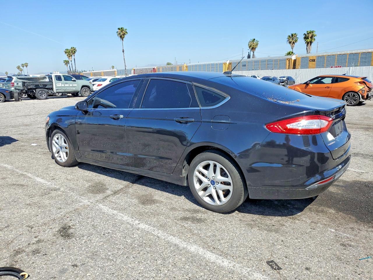 2015 Ford Fusion Se - Image 2