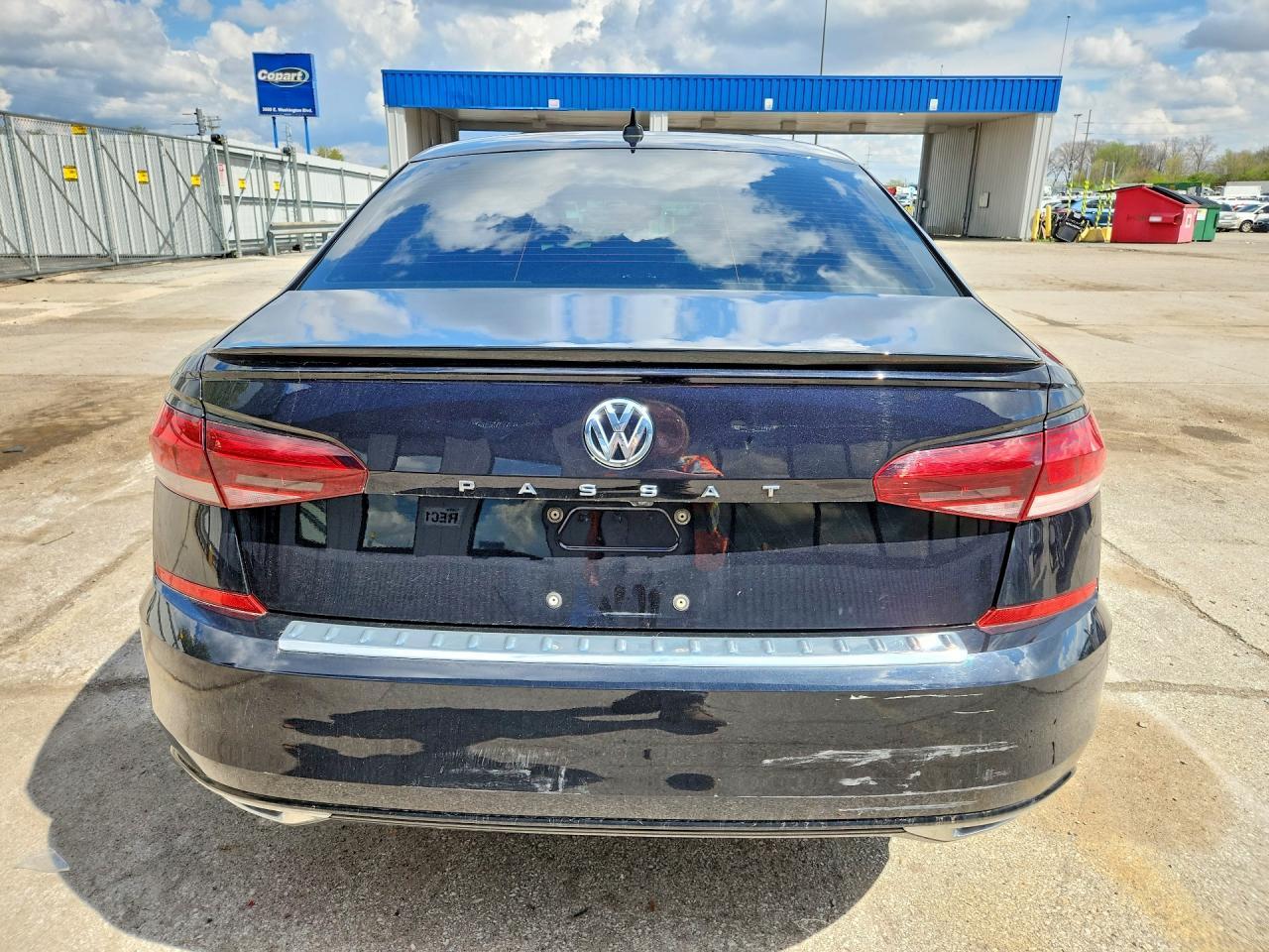 2021 Volkswagen Passat R-Line - Фото 6