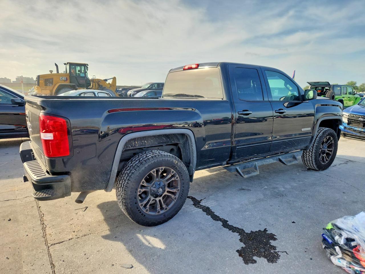 2018 GMC Sierra C1500 - Image 3