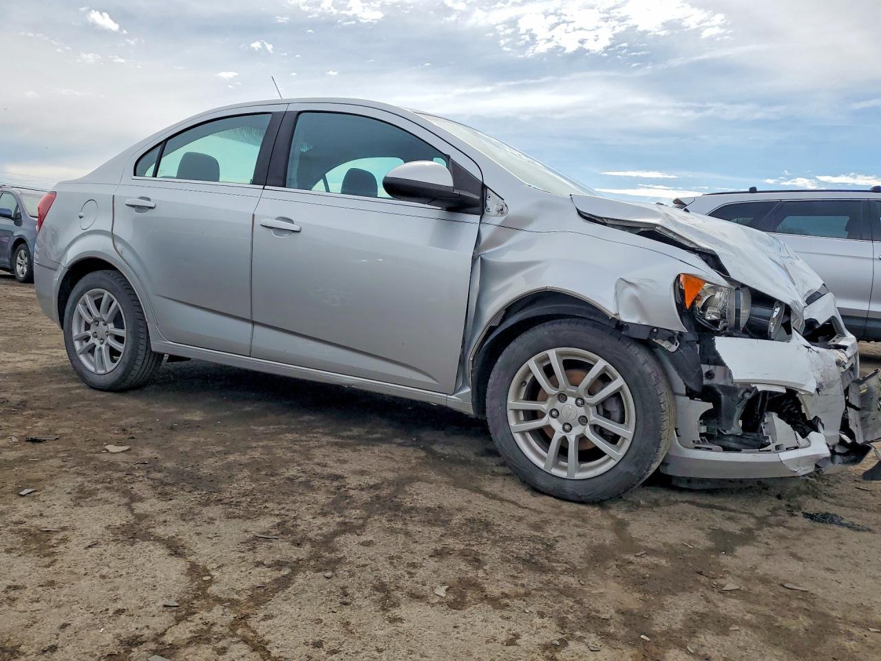2013 Chevrolet Sonic Lt - Фото 4