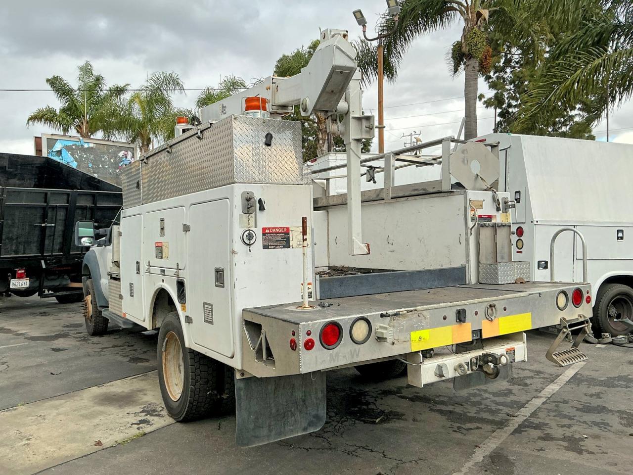 2012 Ford F-450 Super Duty Trucks - Фото 3