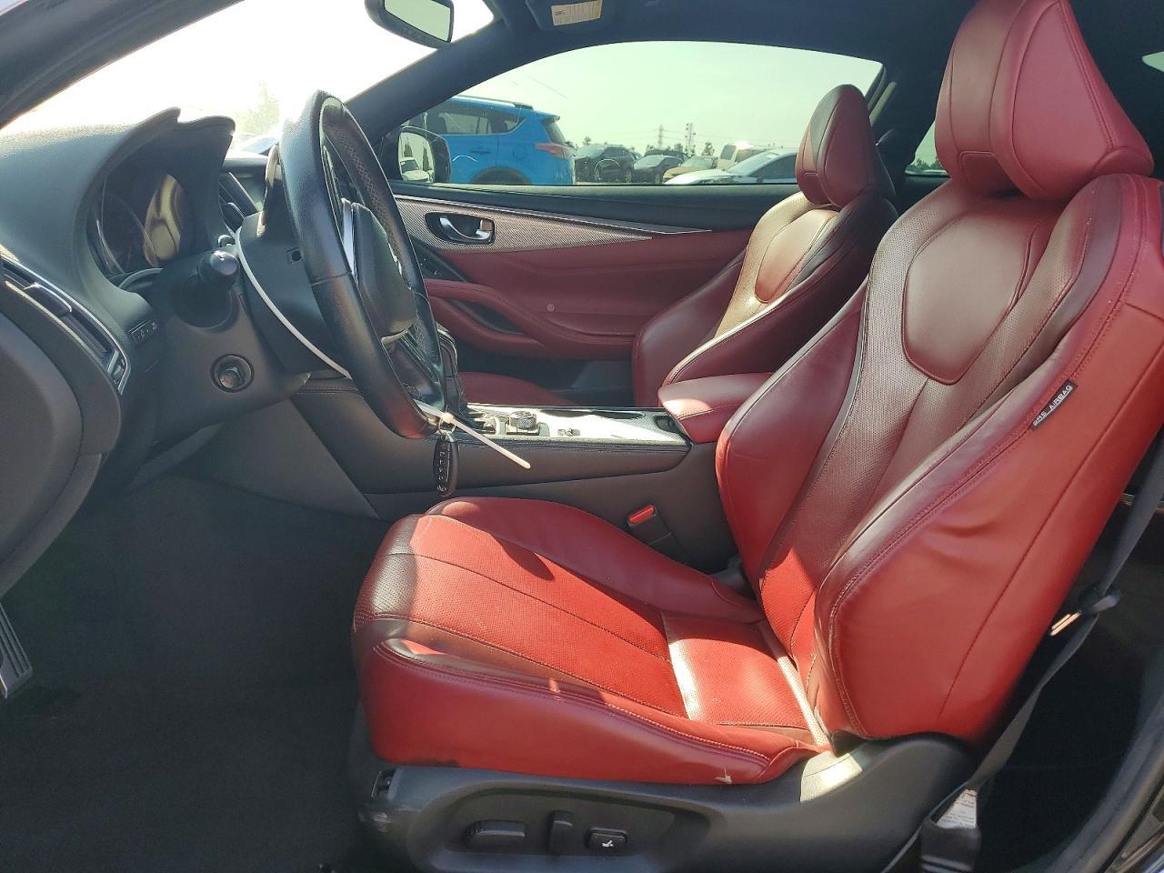 2018 Infiniti Q60 Red Sport 400 - Image 7