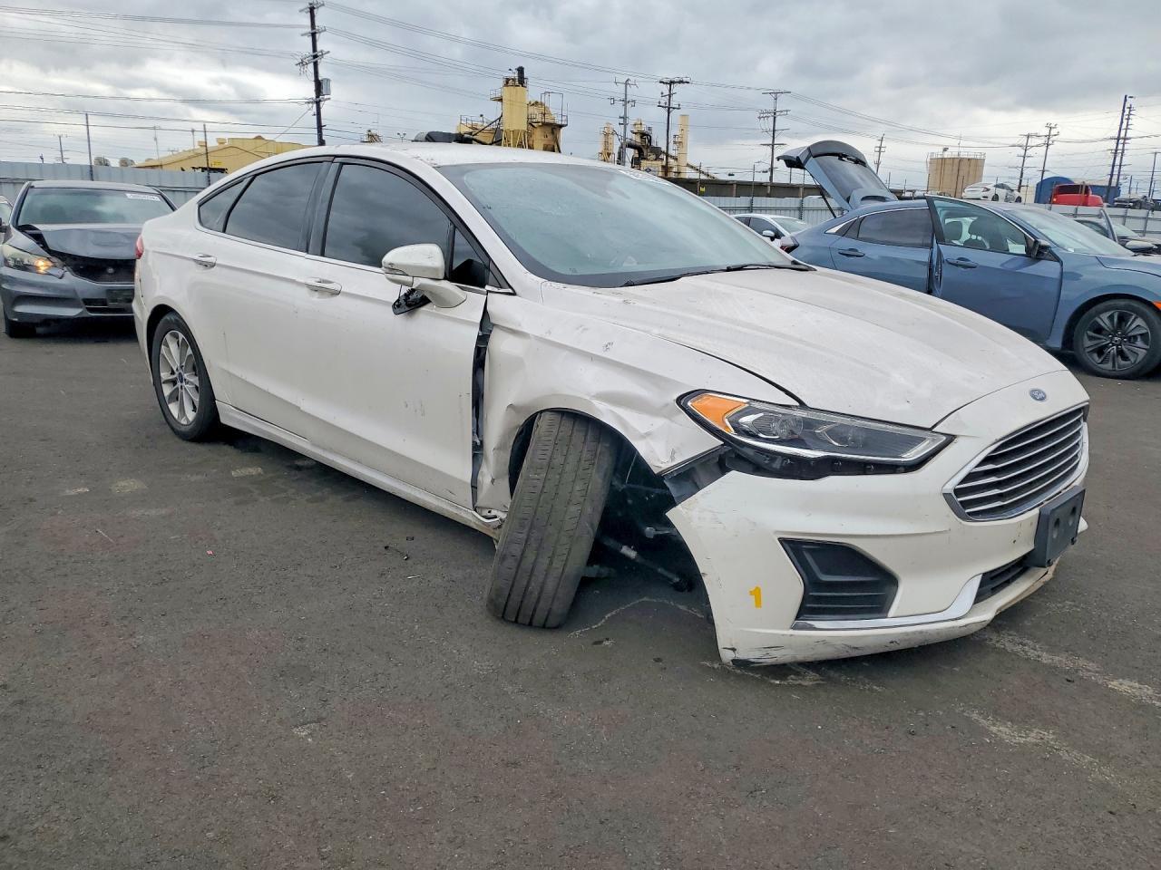 2020 Ford Fusion Sel - Фото 4