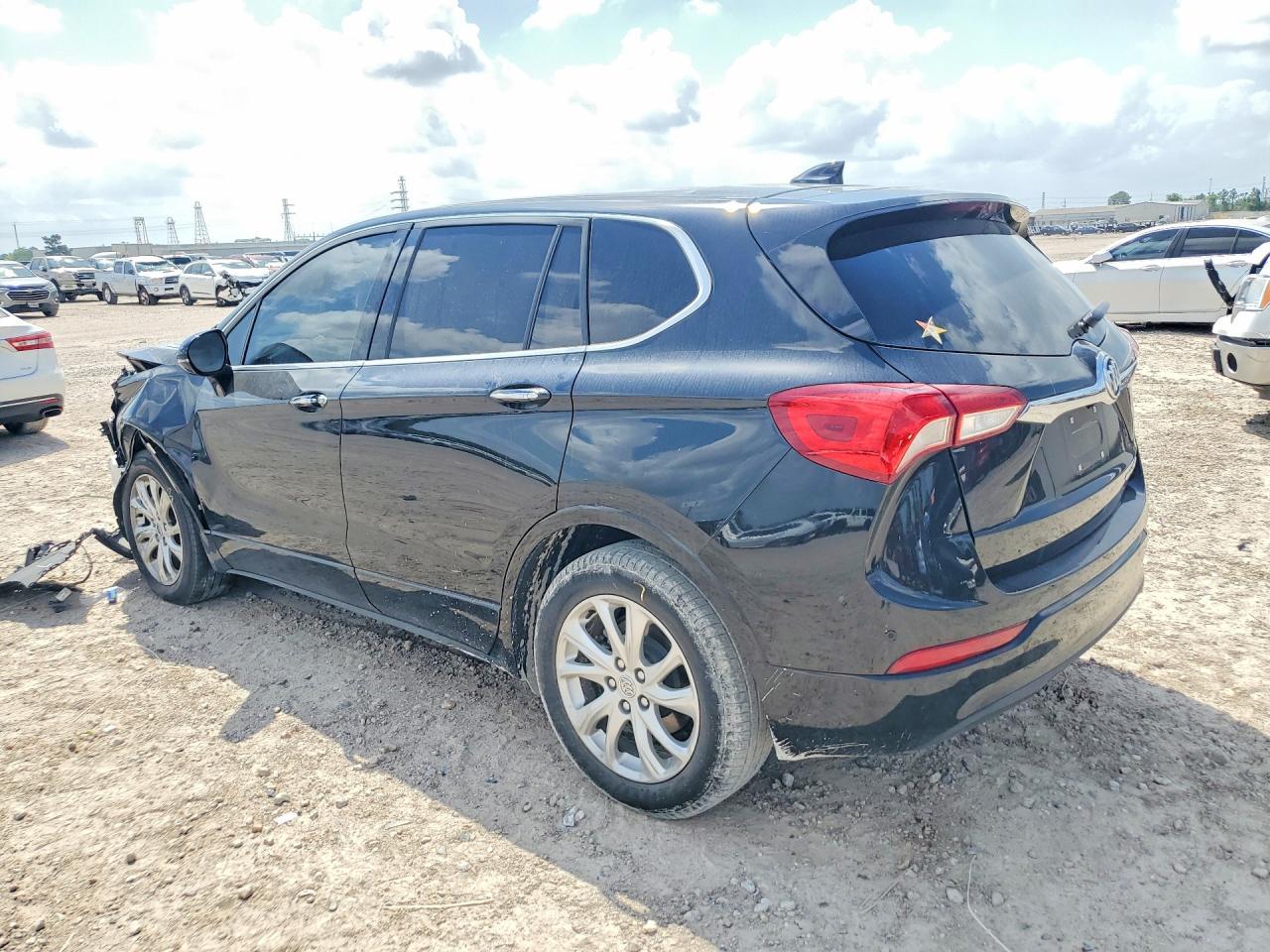 2020 Buick 4 Door - Фото 2