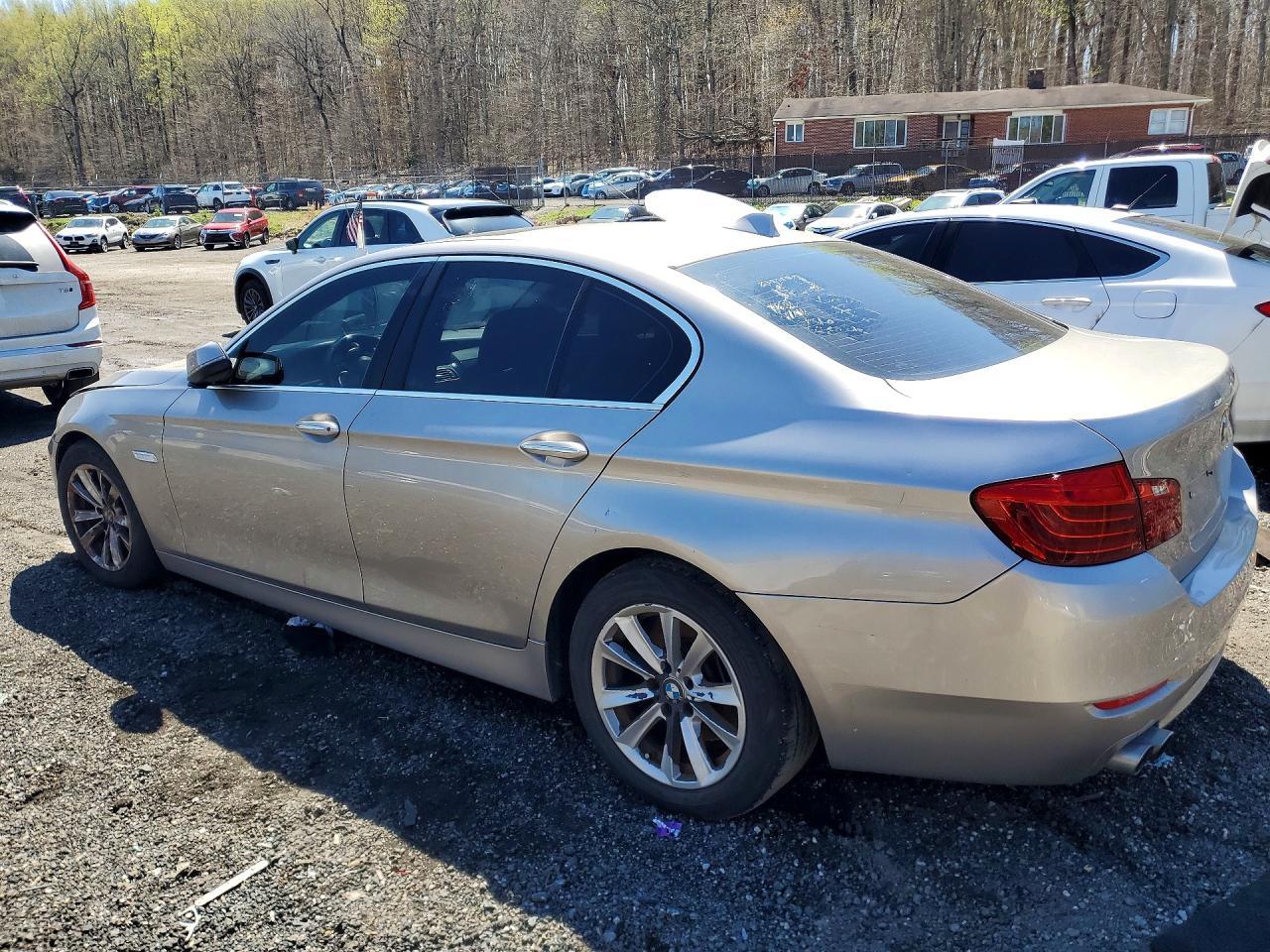 2016 BMW 528 Xi - Image 2