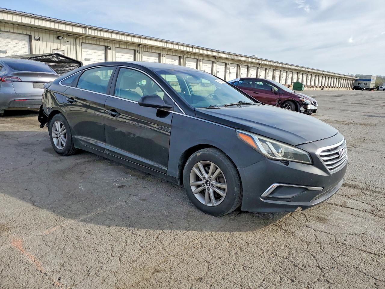 2017 Hyundai Sonata Se - Фото 4