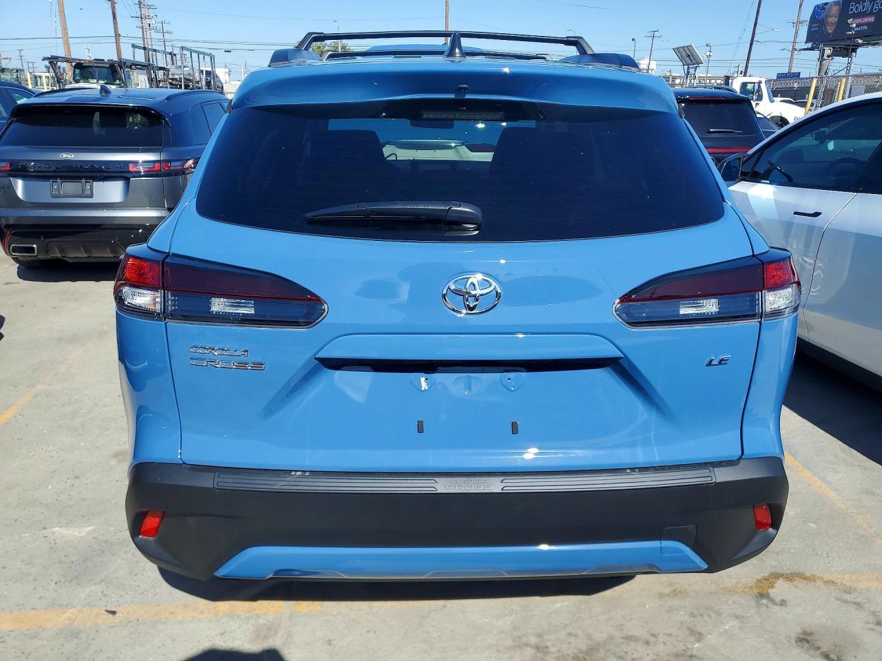 2026 Toyota Corolla Cross Le - Фото 6