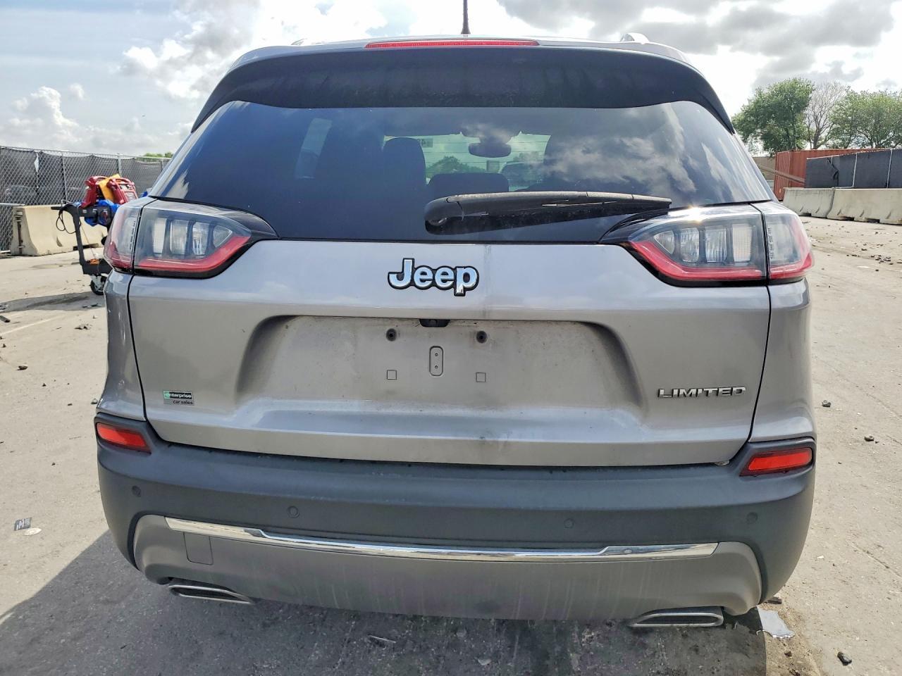 2021 Jeep Cheerokee - Image 6