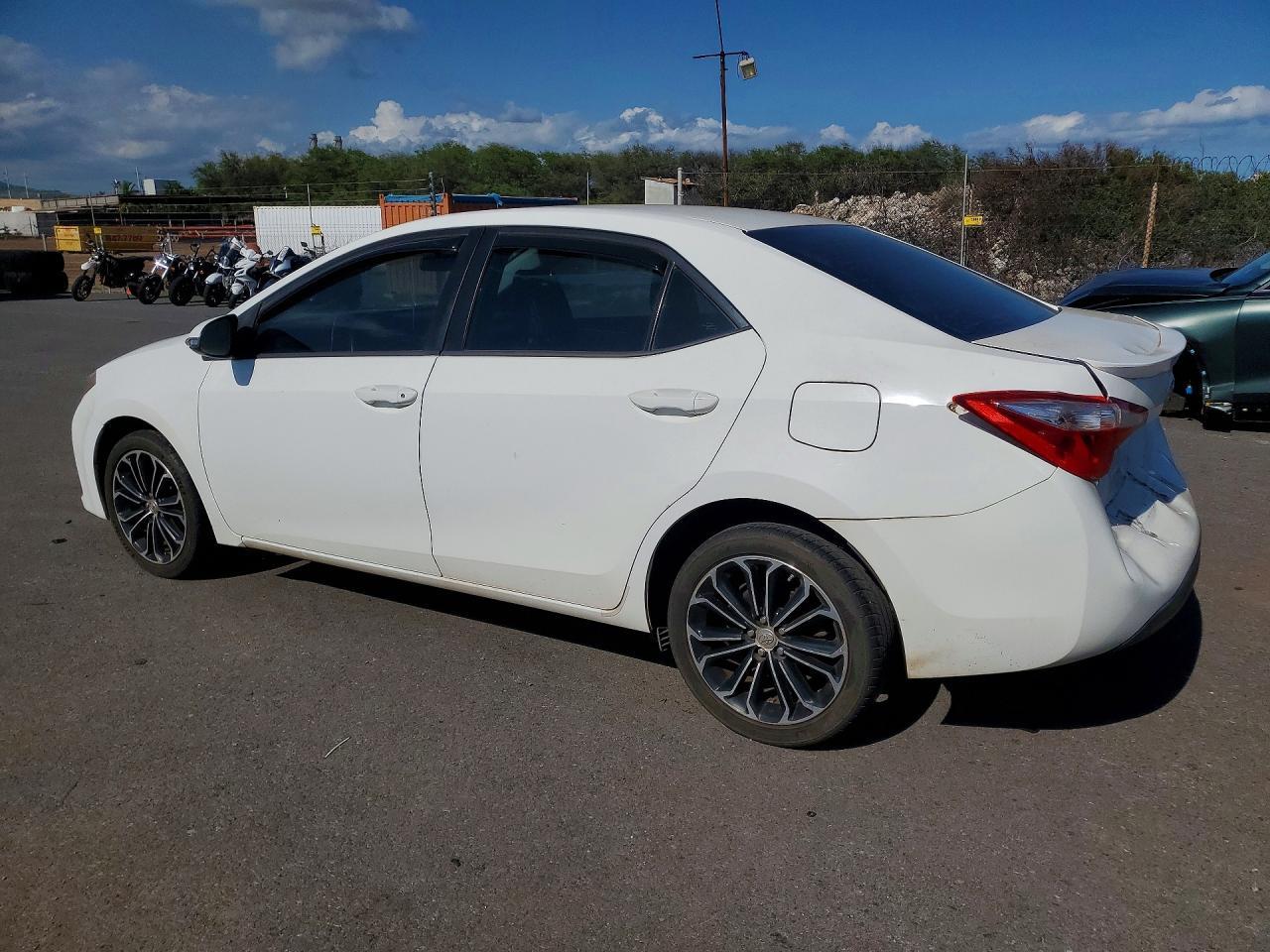 2014 Toyota Corolla L - Фото 2