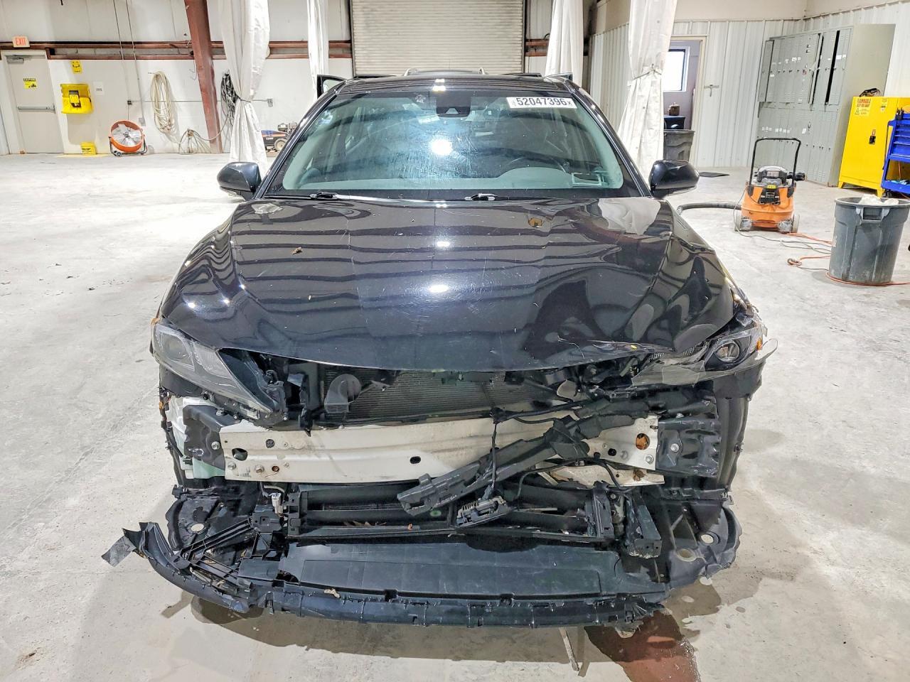 2024 Toyota Camry Hybrid Se - Image 5