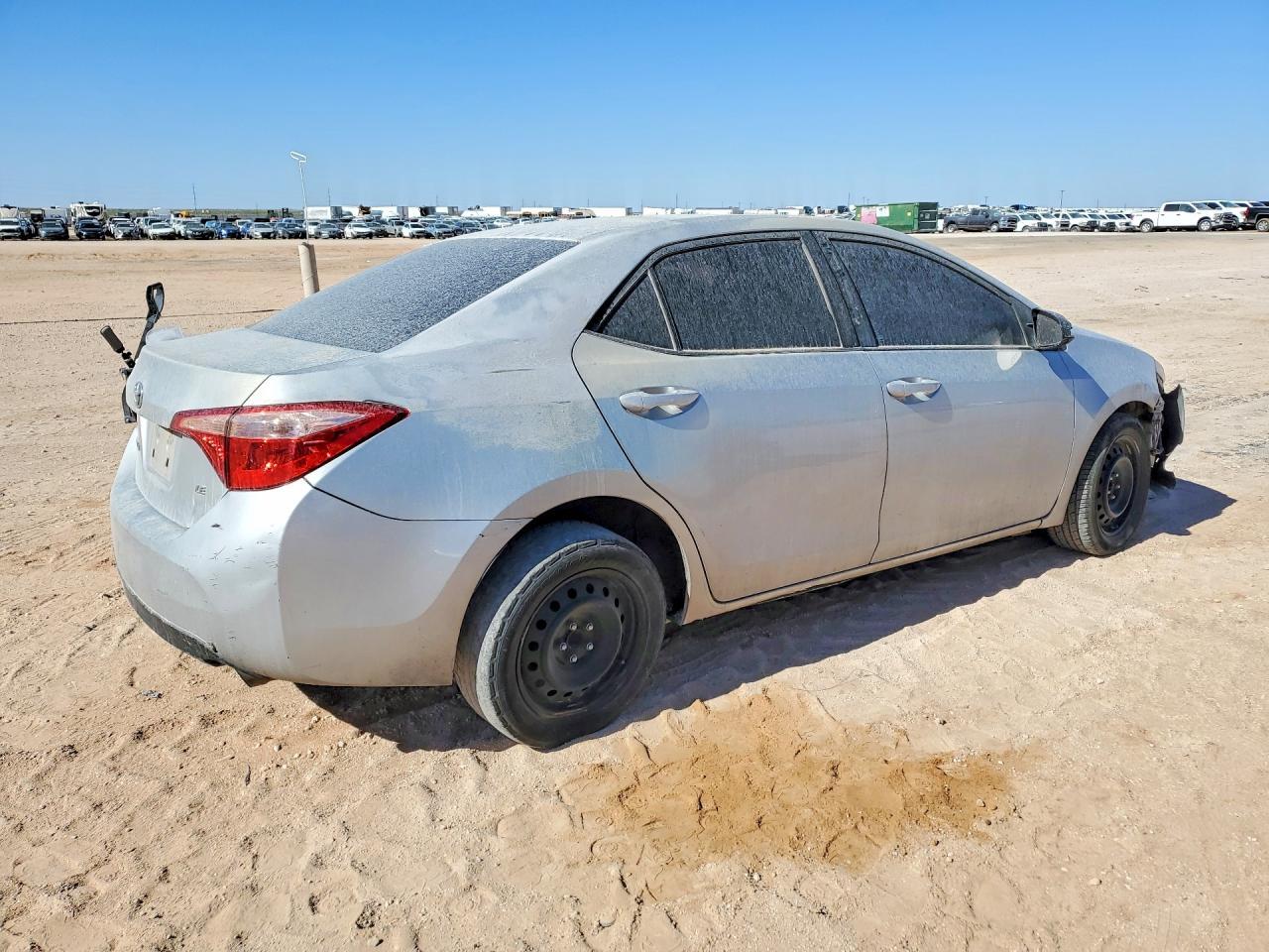 2017 Toyota Corolla Le - Фото 3
