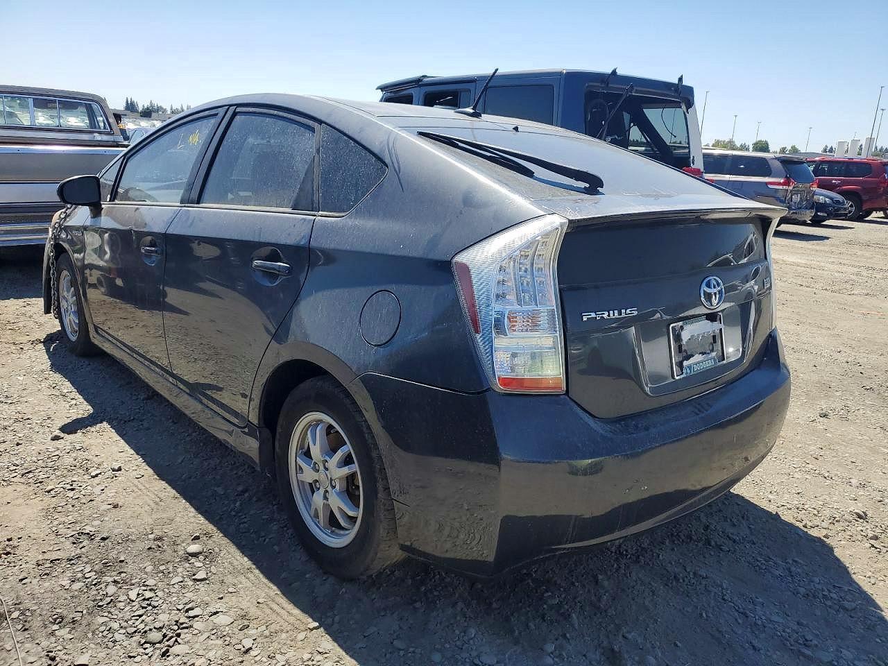 2011 Toyota Prius Two - Фото 2