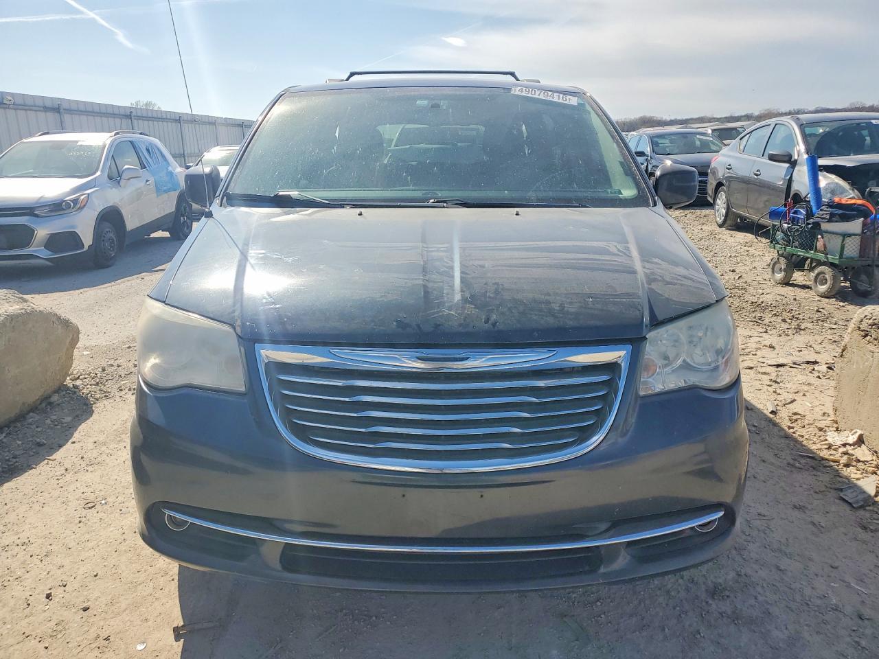 2013 Chrysler Town & Country Touring - Фото 5