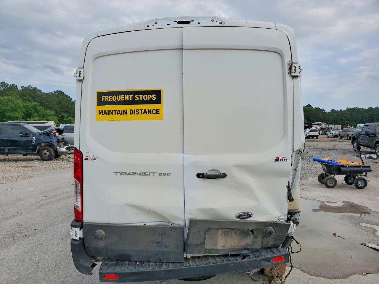 2024 Ford Transit T-250 - Фото 6
