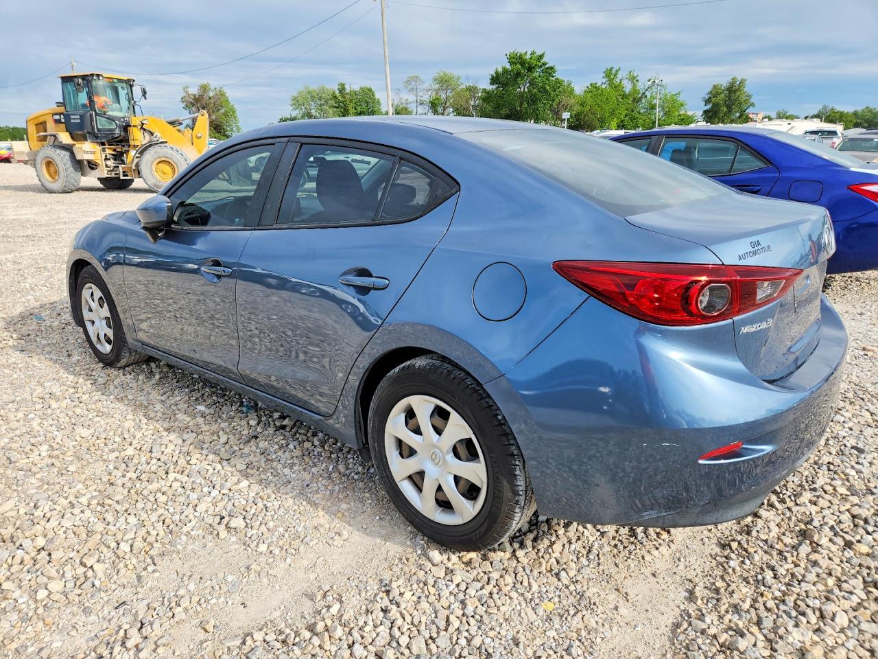 2015 Mazda 3 Sport - Image 2