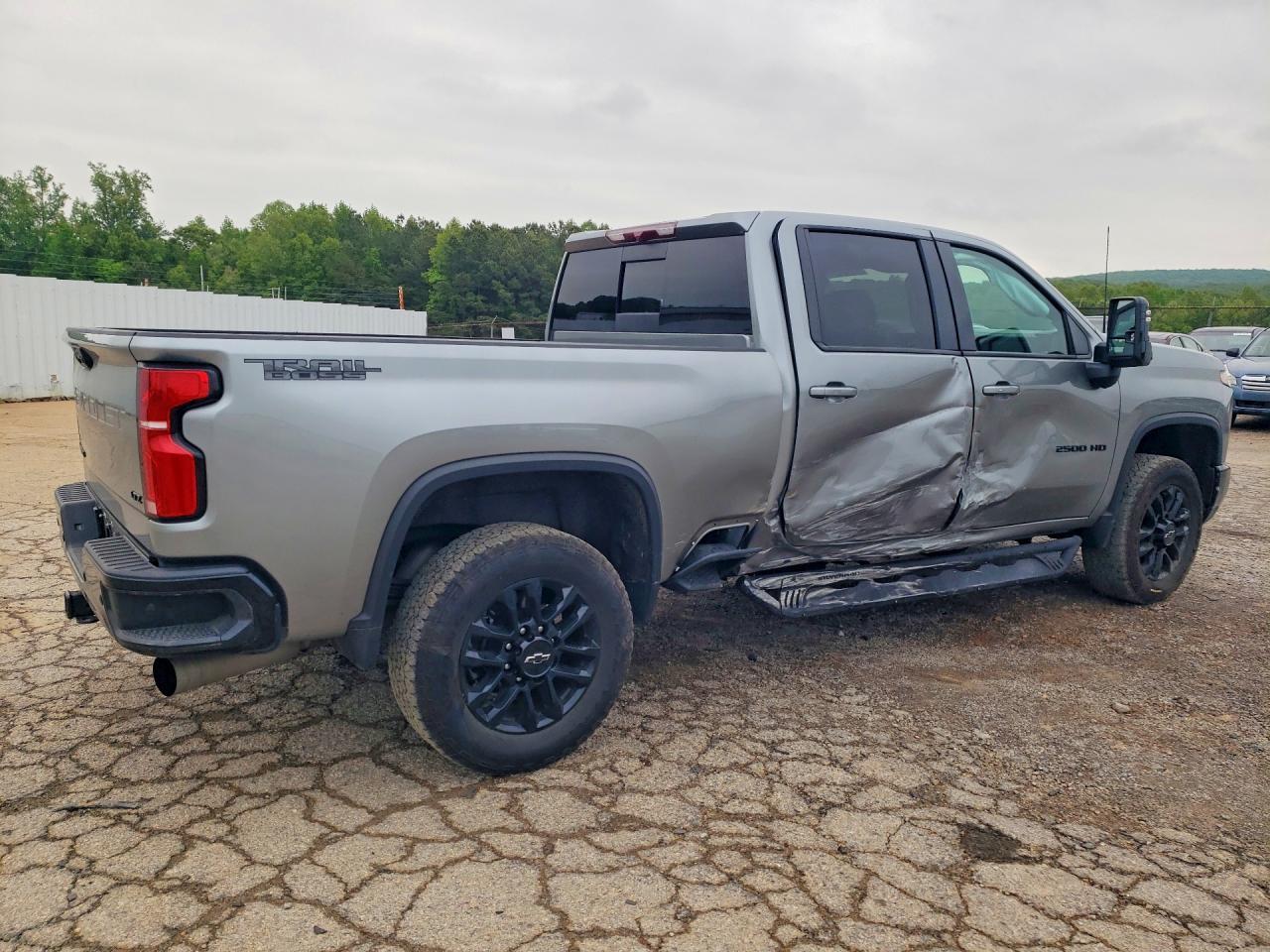 2025 Chevrolet Silverado K2500 Heavy Duty Ltz - Image 3