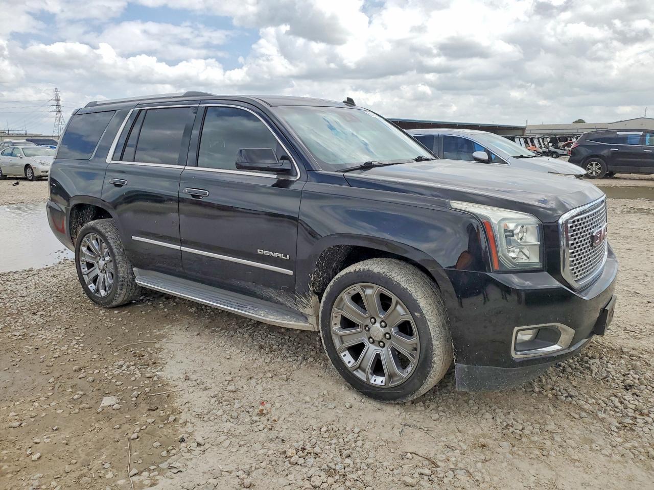 2015 GMC Yukon Denali - Фото 4