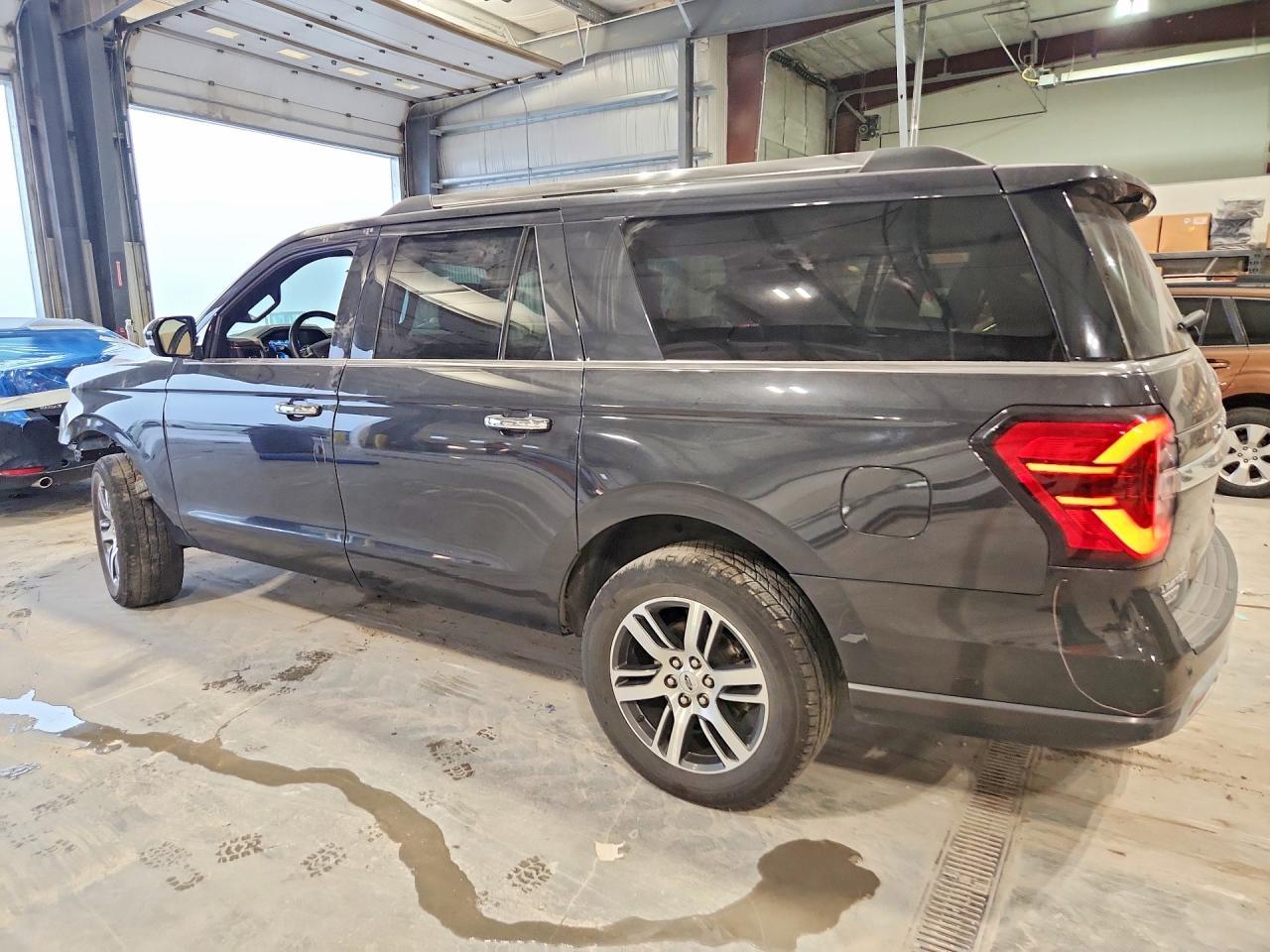 2022 Ford Expedition Max Limited - Фото 2