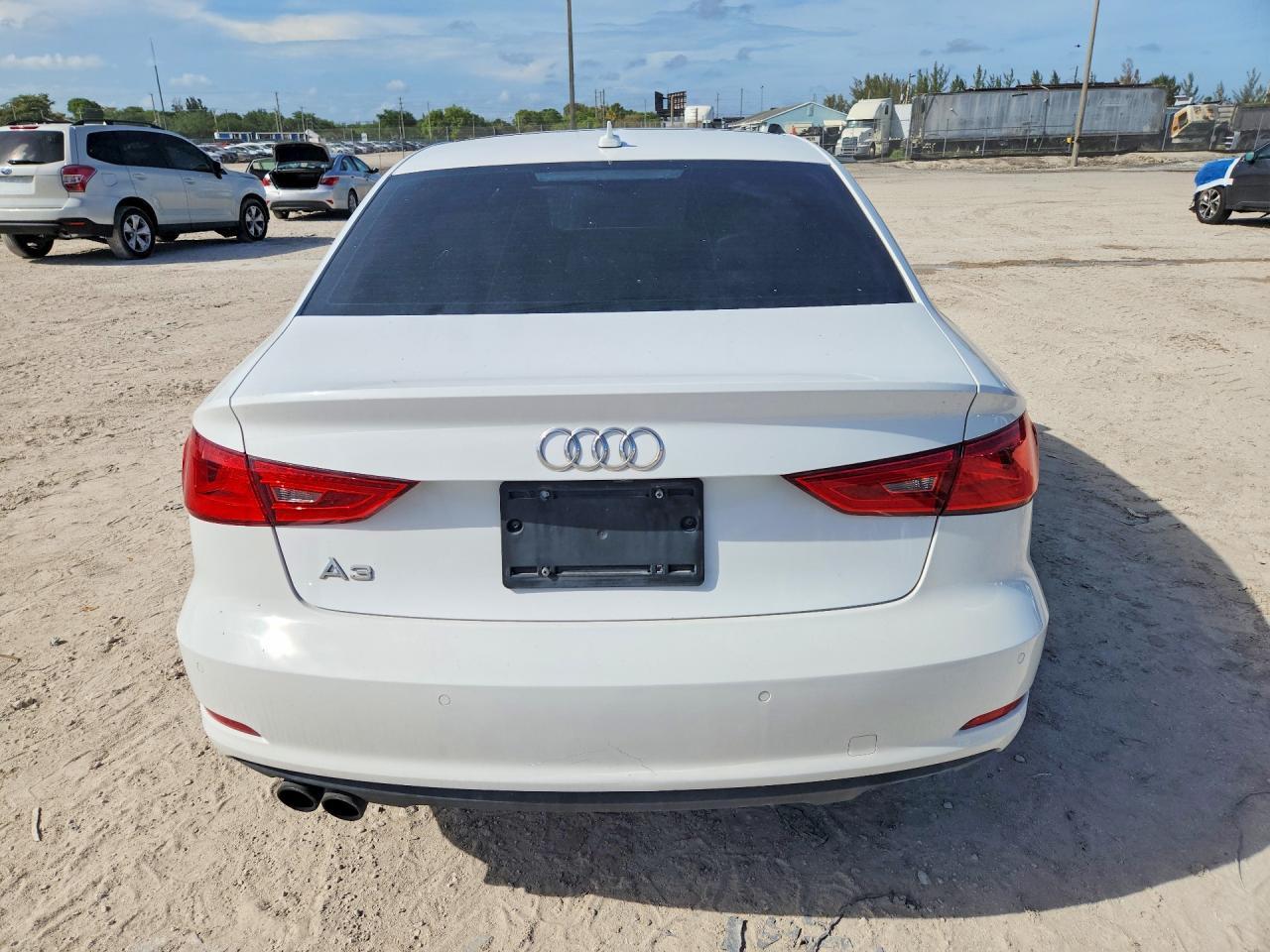 2016 Audi A3 Premium - Фото 6