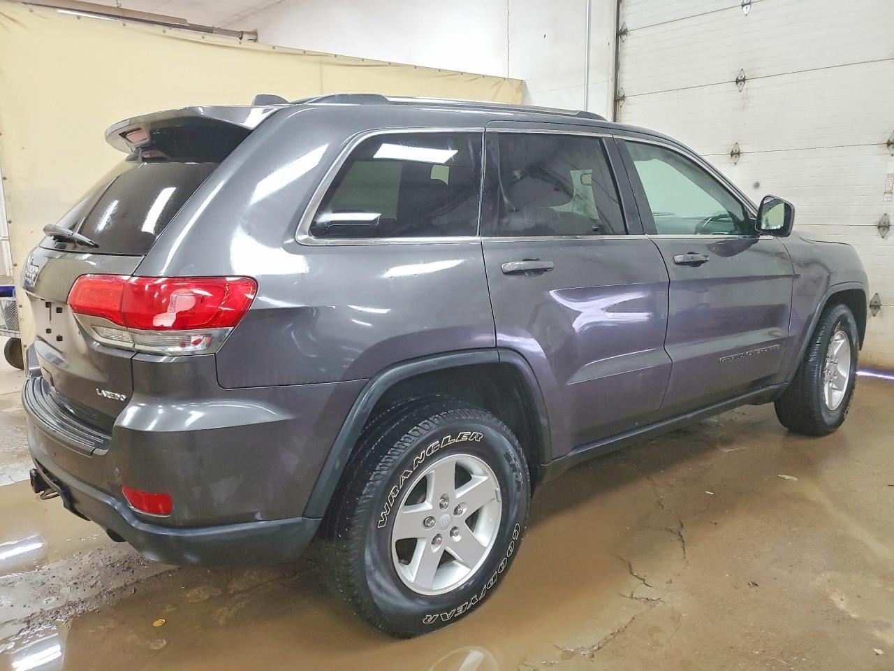 2017 Jeep Grand Cherokee Laredo - Фото 3