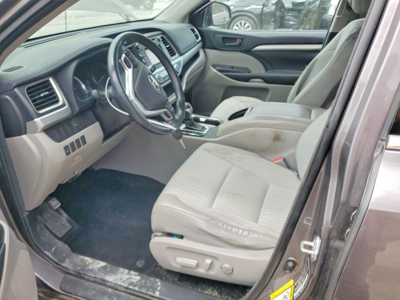 2014 Toyota Highlander Le Plus - Фото 7
