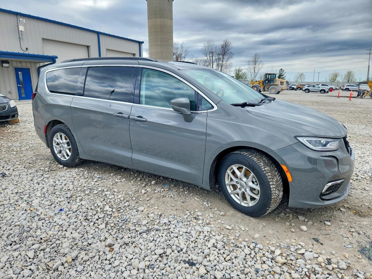2022 Chrysler Pacifica Touring L - Фото 4
