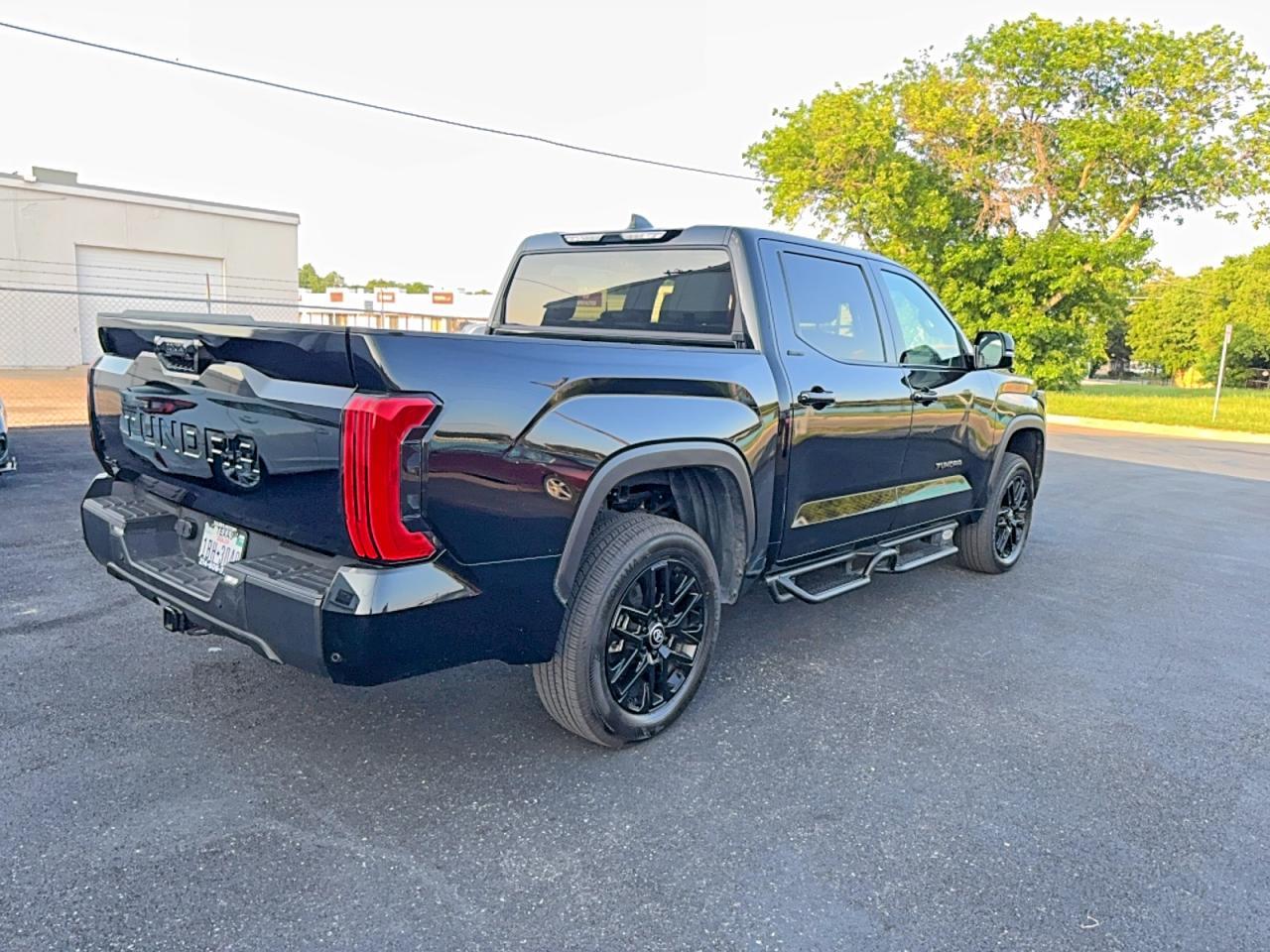 2025 Toyota Tundra Limited - Фото 4